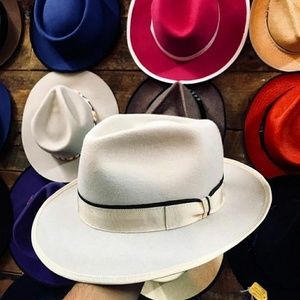 Meet your Posher, Bruce